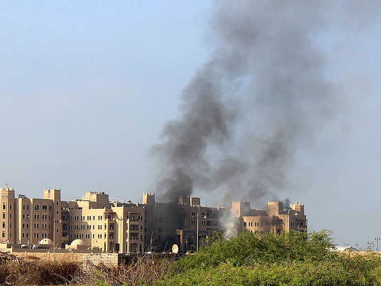 1.1596013-1466052400