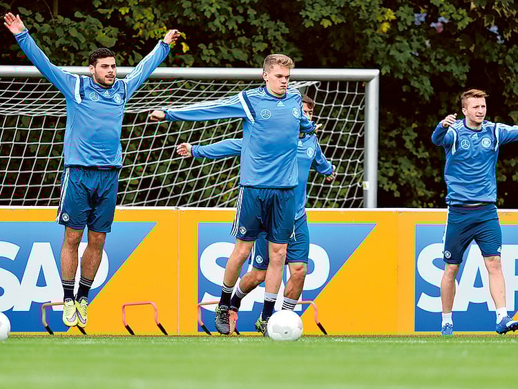 1.1596738-2426364187