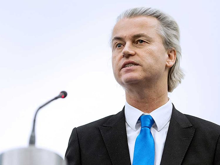 1.1619277-1466795107