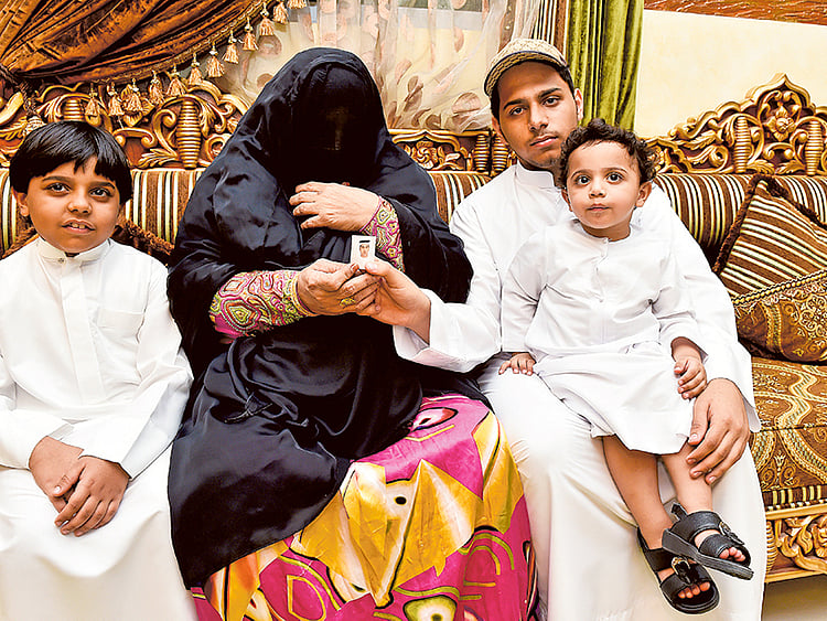 1.1624085-2884065601