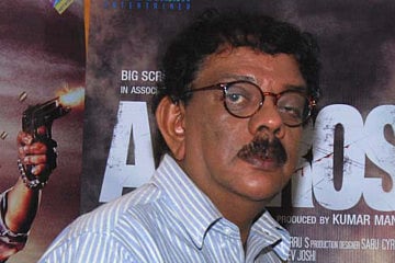 Media negativity weighing on India: Priyadarshan