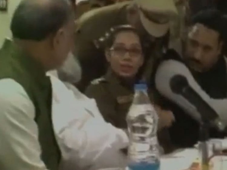 1.1627983-2737274333