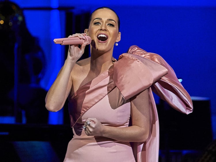 1.1613877-1026936917