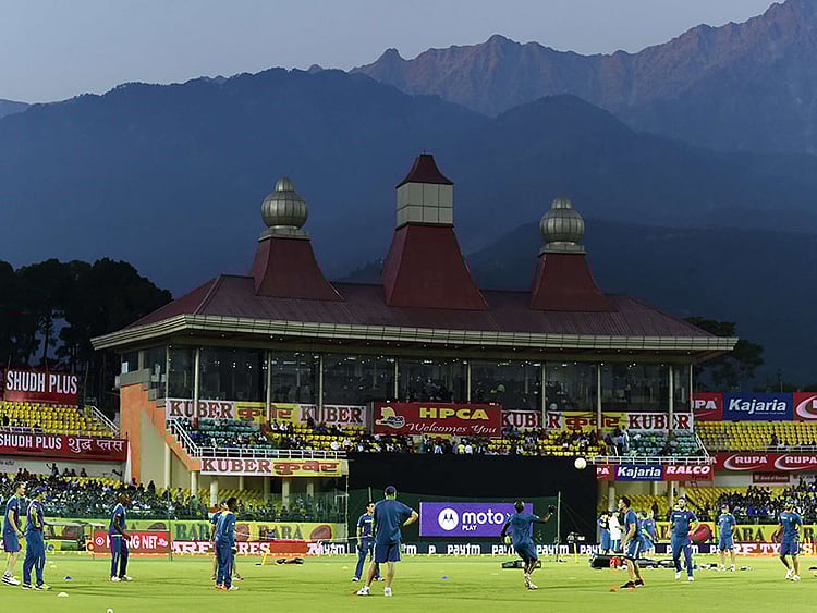 1.1635582-3897330832