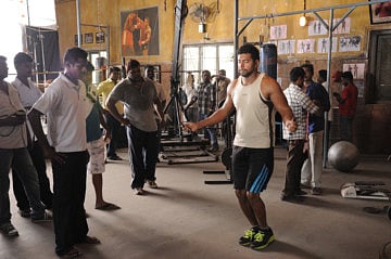 Jayam Ravi fights Nathan Jones in ‘Bhooloham’