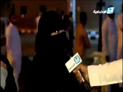 Nurse braves fire to save seven babies