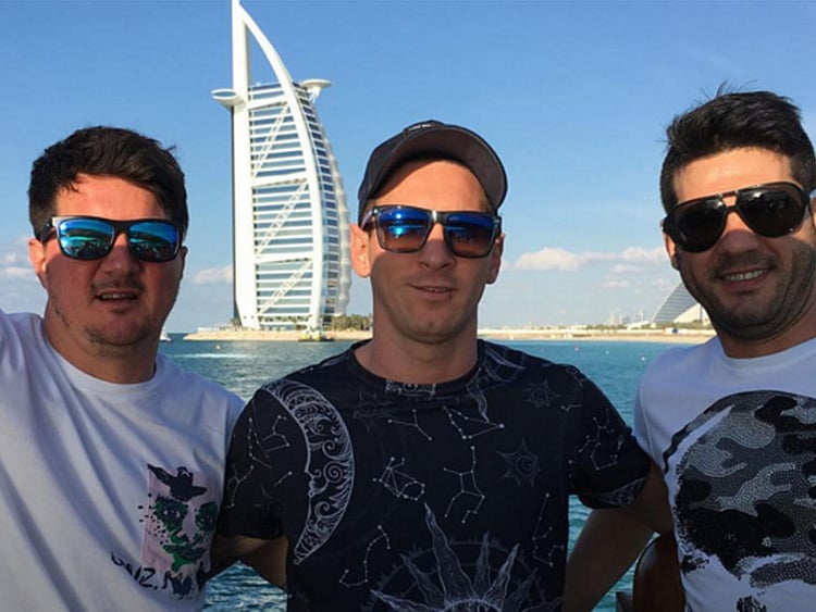 1.1644225-1854773927