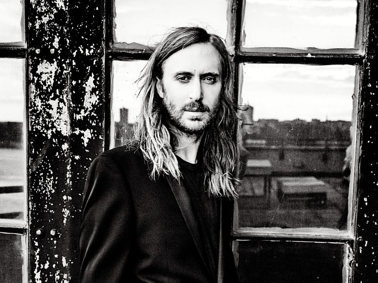 1.1645725-2351119873