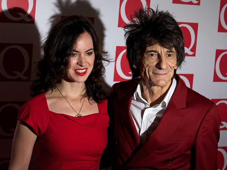 1.1632966-3858376329