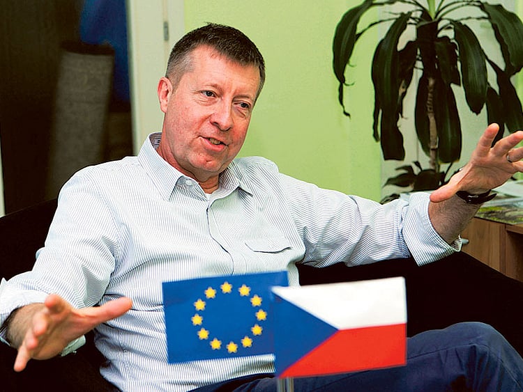 1.1456693-1130240999