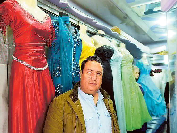 1.1457975-2768932352