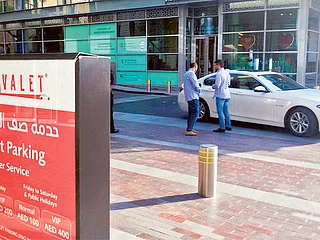 The Integrated Transport Centre (ITC) has issued a notice stressing that all entities offering valet parking services must obtain official licences from the ITC before commencing any activity in Abu Dhabi.