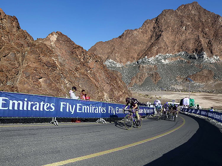 1.1452590-3892914802