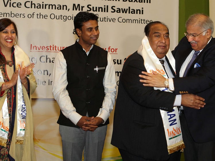 1.1464667-1478874527