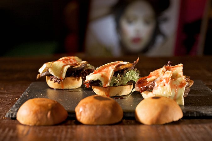 1.1472810-2660641693