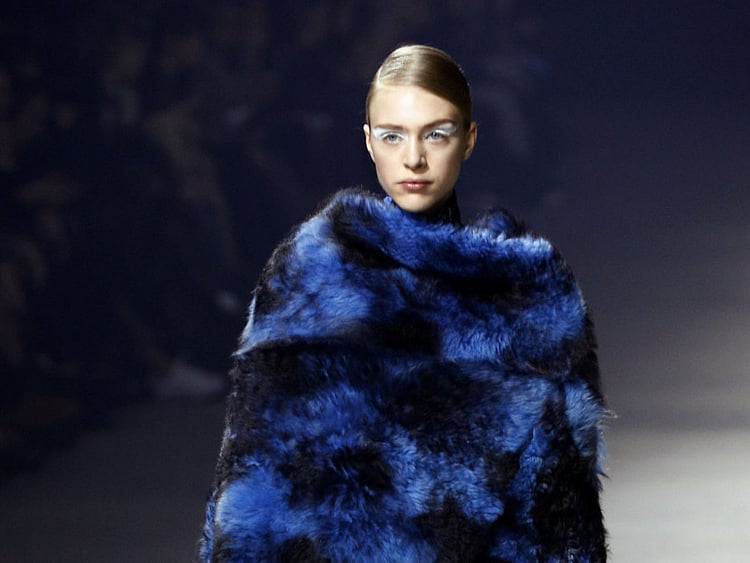 1.1468784-3454384212