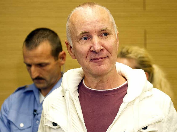 1.1483585-2074896705