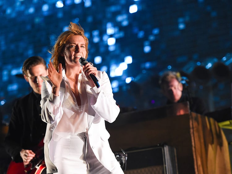 1.1492312-2134182164