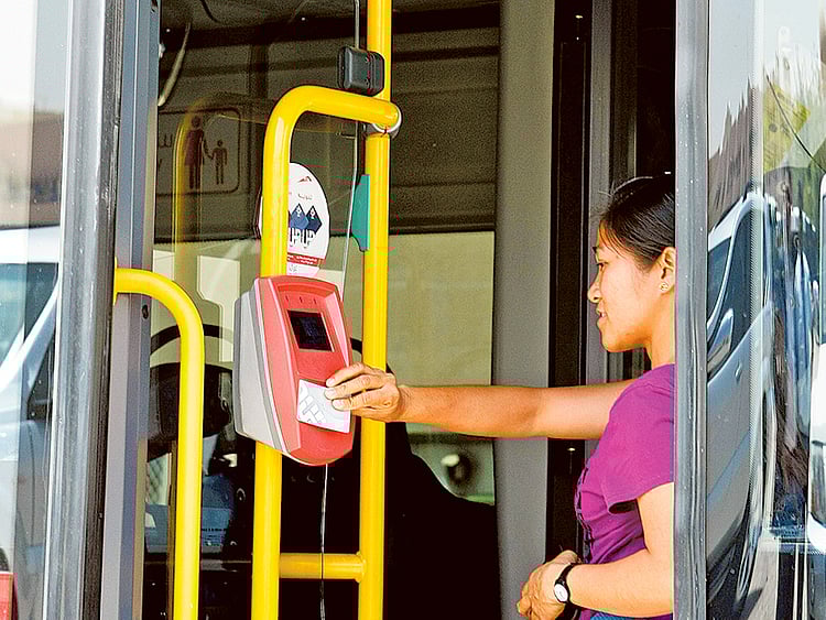 1.1487149-1956515770