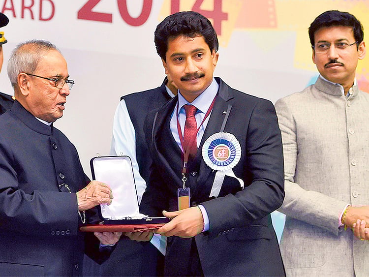 1.1503941-2737274333