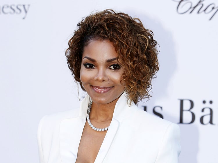 1.1539863-4015716354