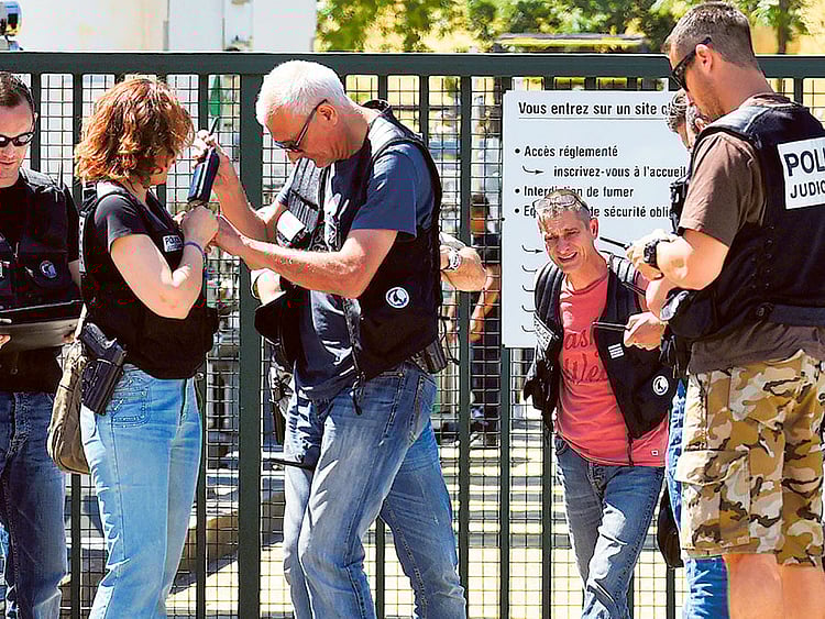 1.1541087-1618566722