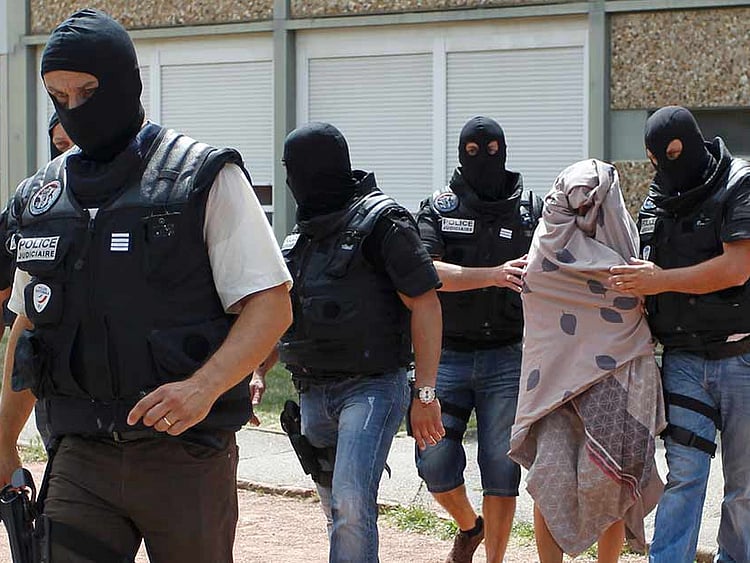 1.1541349-2074896705