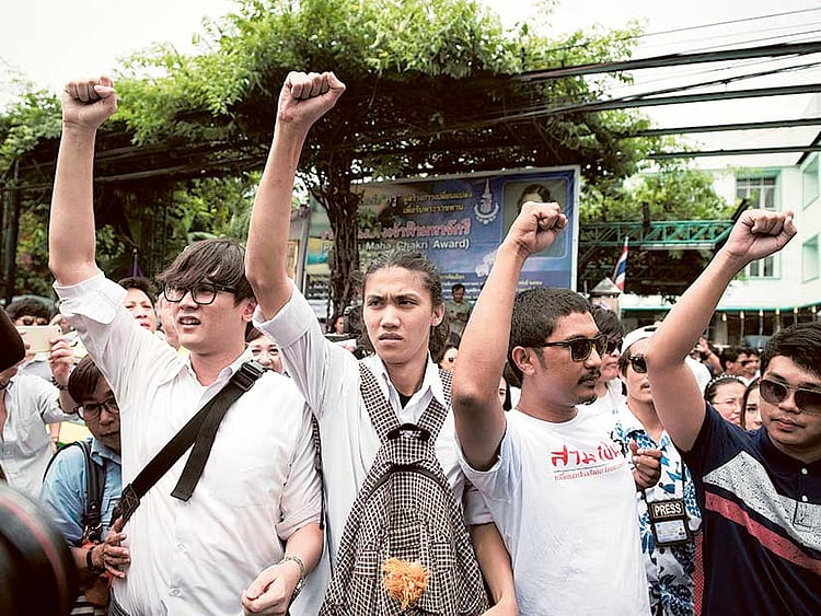 1.1541391-2266831794