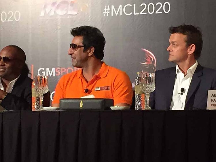 1.1529490-4167458230