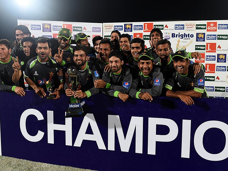 1.1556530-2328403013