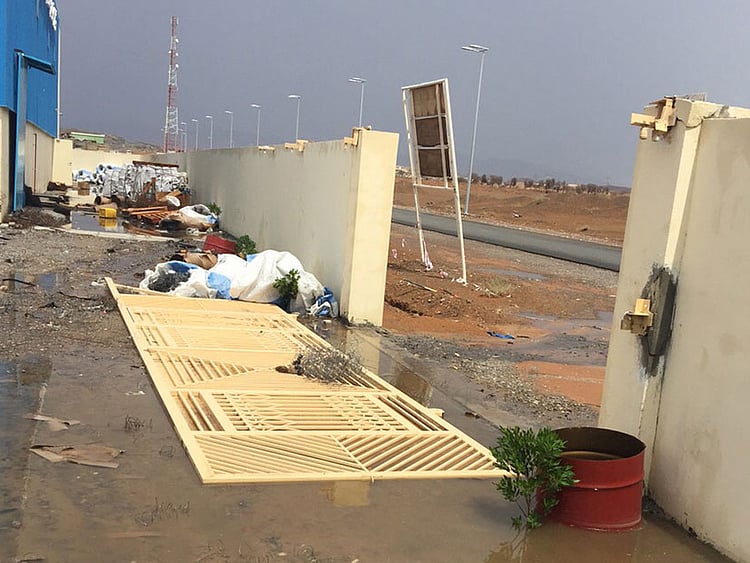 1.1557645-2876932453