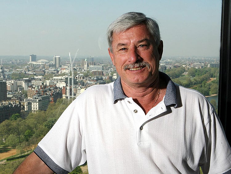 1.1847366-3211733027