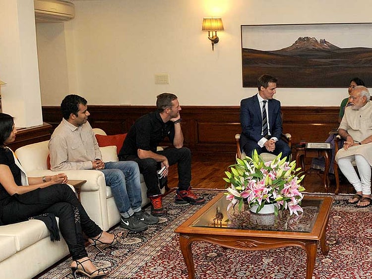 1.1544717-1945812383