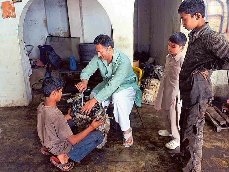 1.1546766-2737274333