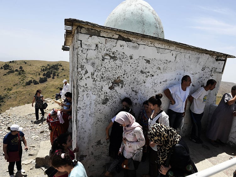 1.1565409-2788487023