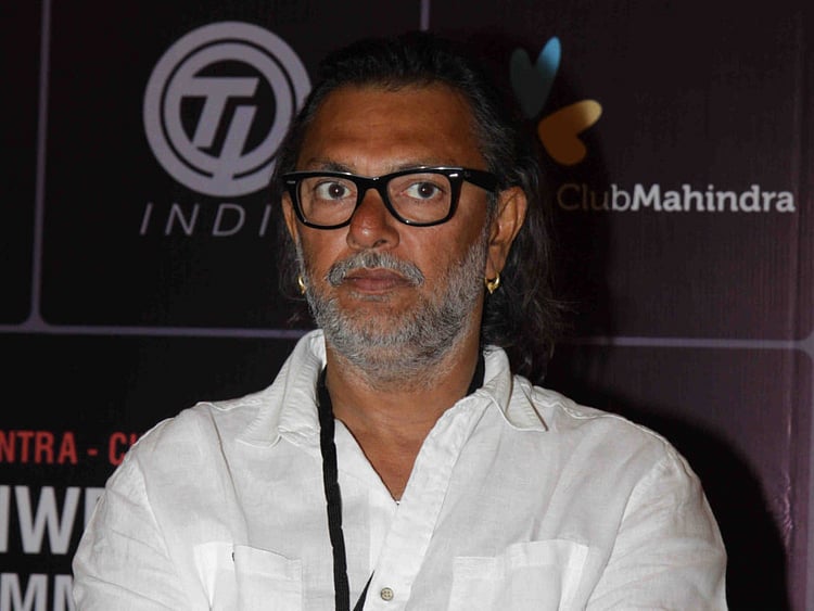 1.1569340-3925198685