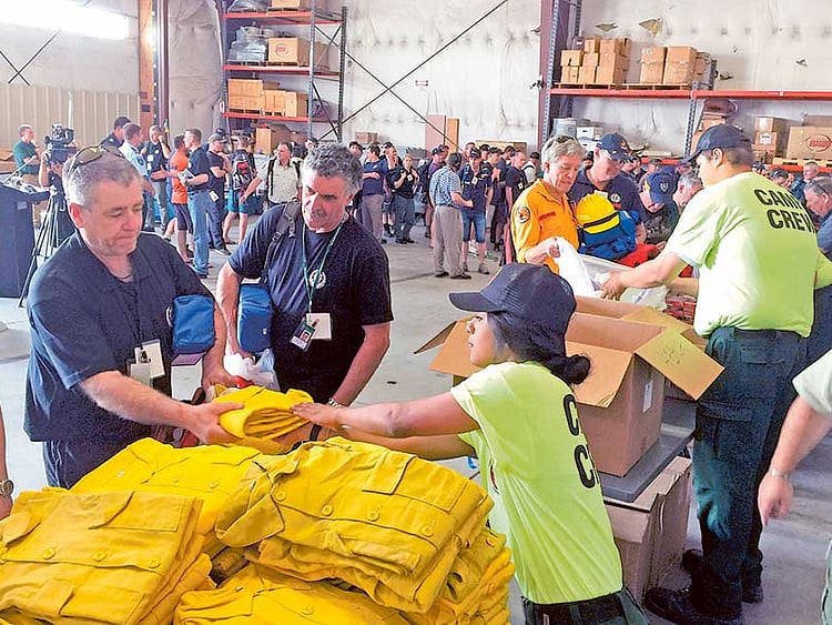 1.1572819-3786189800