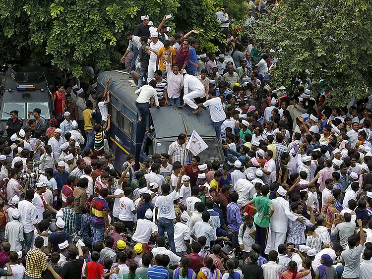 1.1573014-4017331253