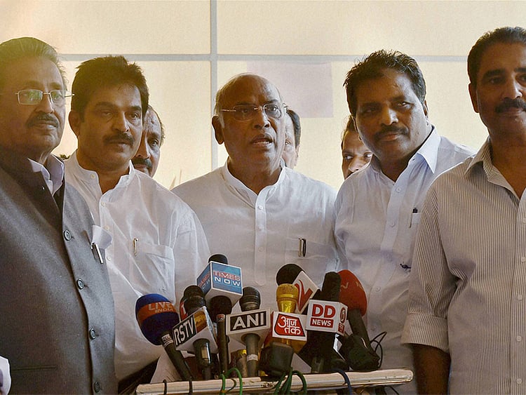 1.1560686-3474538105