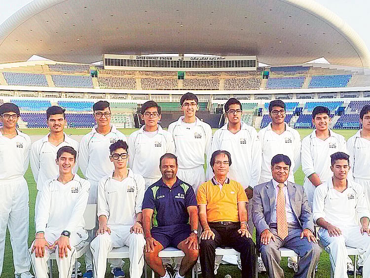 1.1561178-2803970965