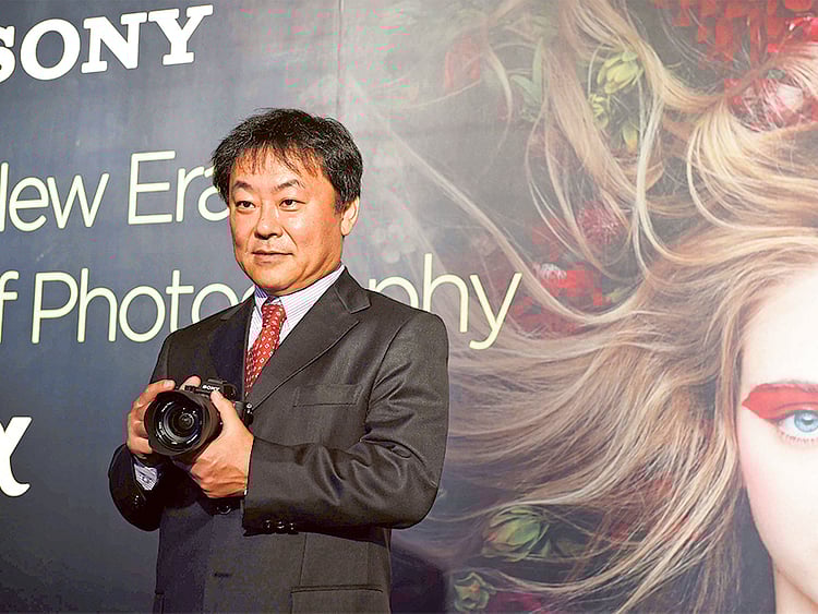 1.1561808-4228767778