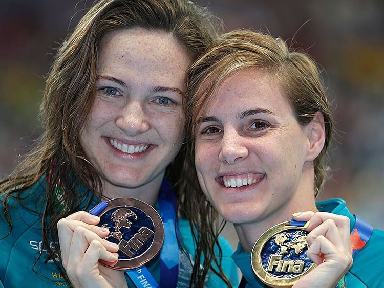 1.1563085-4089419905