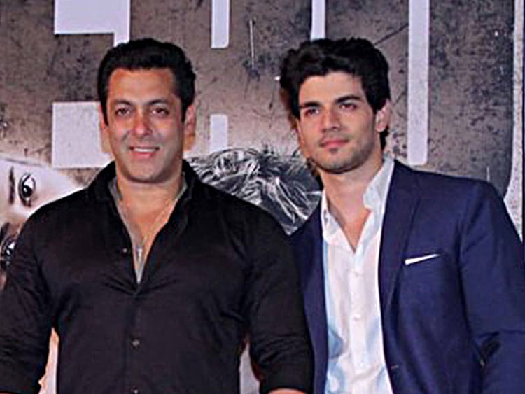 1.1576951-3087131719