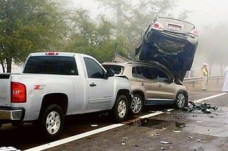 10 tips for driving safely in fog in the UAE