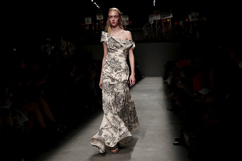 1.1587384-2709018052