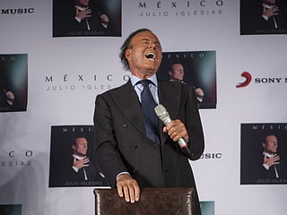 Julio Iglesias says ‘Mexico’ is his last studio album