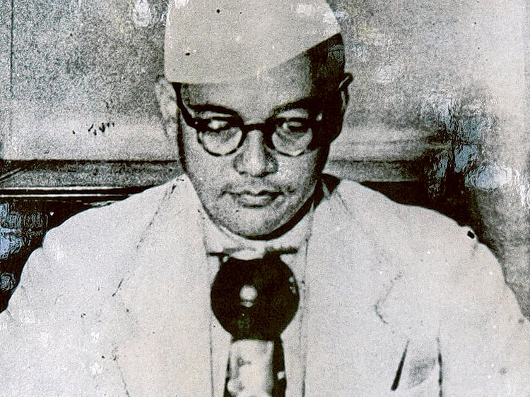 1.1589759-3834054413