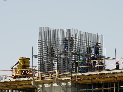 The UAE Ministry of Human Resources and Emiratisation (MoHRE) will start implementing from today the midday break for all workers who work out in the open during the peak summer months. 