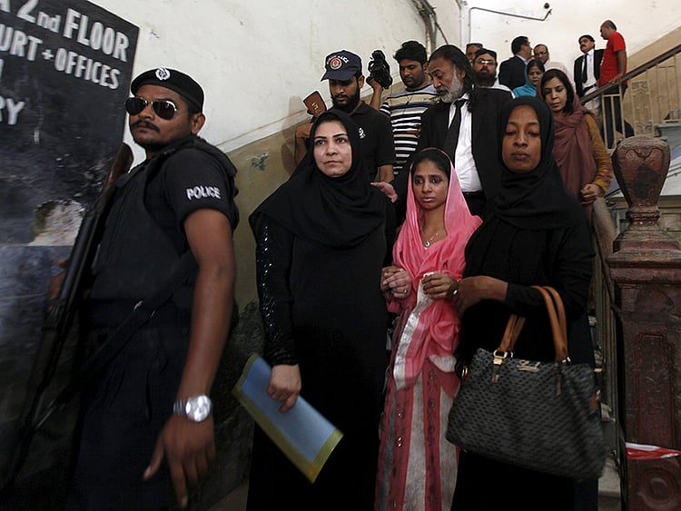 1.1578109-3988640964