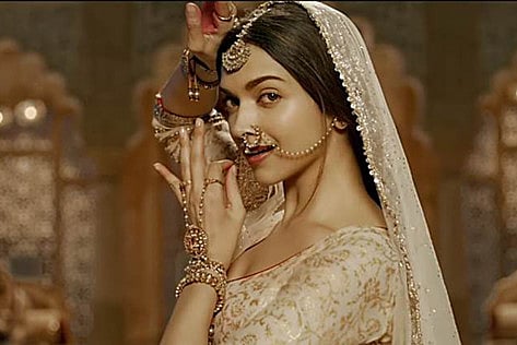 Deepika was apprehensive about ‘Mohe Rang Do’